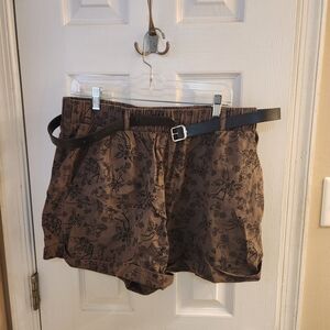 Hot Topic Brown Floral High Waist Shorts with Black Belt
